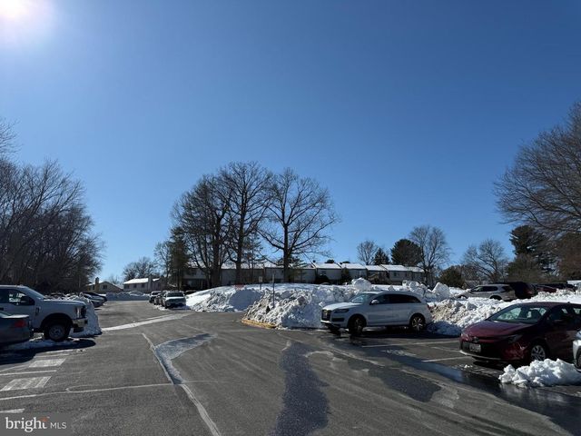 8910 CENTERWAY RD, Gaithersburg, MD 20879