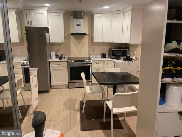 8910 CENTERWAY RD, Gaithersburg, MD 20879