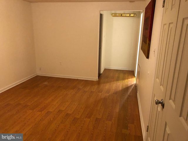 8910 CENTERWAY RD, Gaithersburg, MD 20879