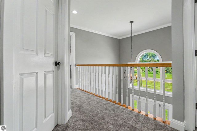 105 W Broomfield Road, Mt Pleasant, MI 48858