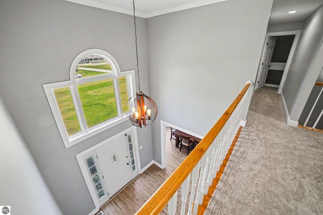 105 W Broomfield Road, Mt Pleasant, MI 48858