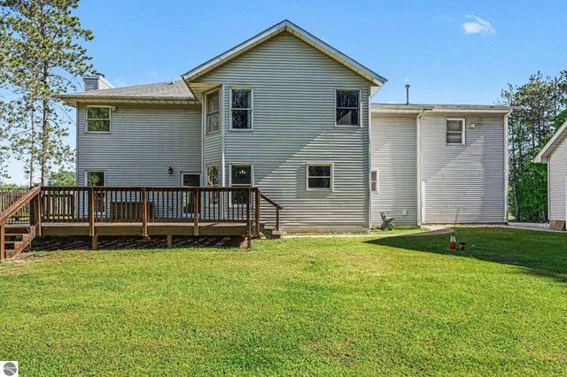 105 W Broomfield Road, Mt Pleasant, MI 48858