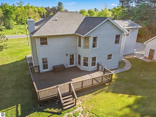 105 W Broomfield Road, Mt Pleasant, MI 48858