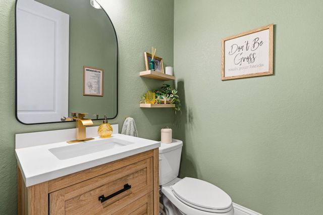 40664 Damuth Drive, Magnolia, TX 77354