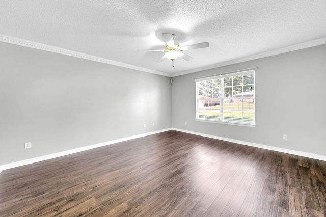 406 Hatchee Drive Drive, Crestview, FL 32536