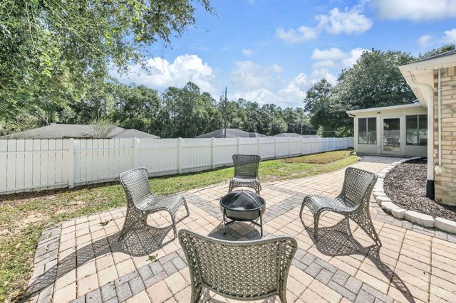 406 Hatchee Drive Drive, Crestview, FL 32536