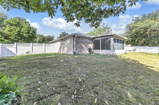 406 Hatchee Drive Drive, Crestview, FL 32536