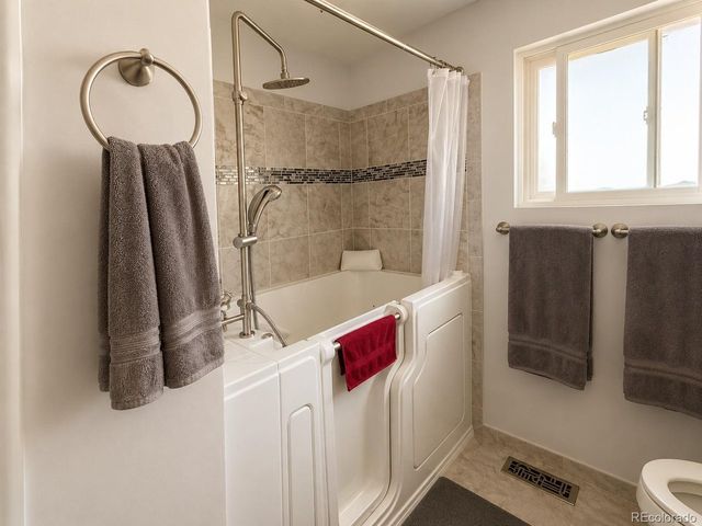 614 E Geddes Ave, Centennial, CO 80122
