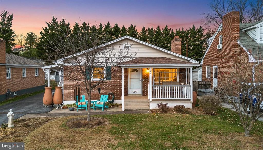 225 FOX DR, Winchester, VA 22601