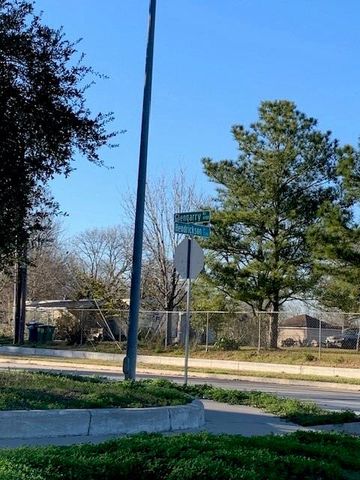 2722 E Almeda Genoa Road E, Houston, TX 77047