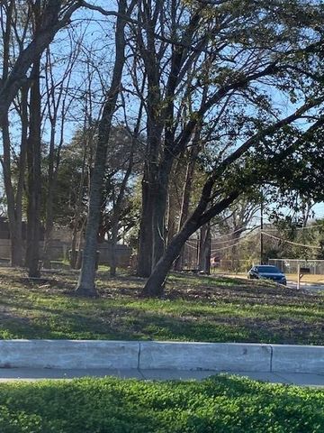 2722 E Almeda Genoa Road E, Houston, TX 77047