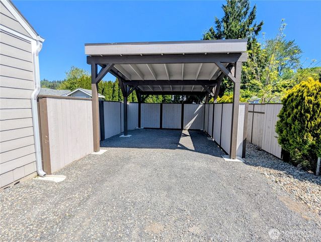 1116 3rd Avenue N, Kelso, WA 98626
