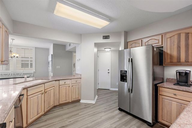 6085 BAHIA DEL MAR CIRCLE 272, St Petersburg, FL 33715