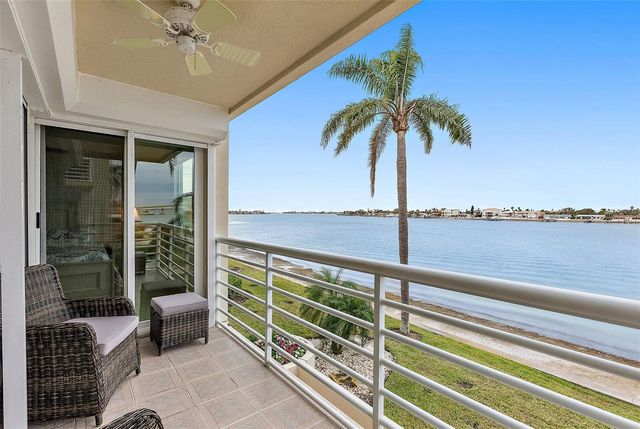 6085 BAHIA DEL MAR CIRCLE 272, St Petersburg, FL 33715