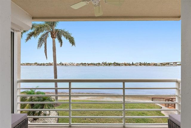 6085 BAHIA DEL MAR CIRCLE 272, St Petersburg, FL 33715