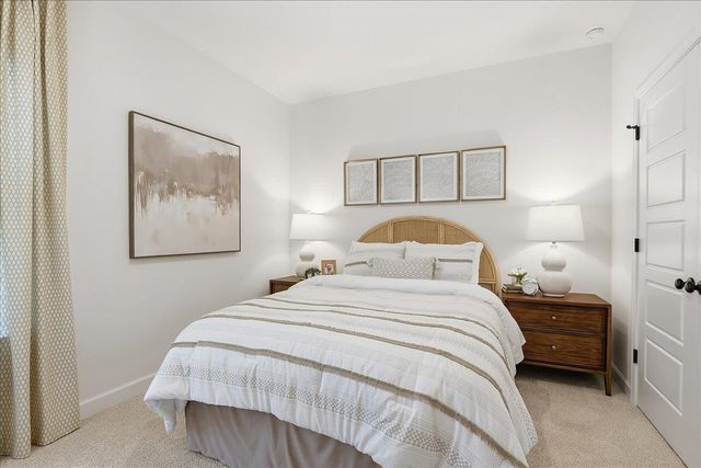 74 Hunting Pl, Georgetown, SC 29440