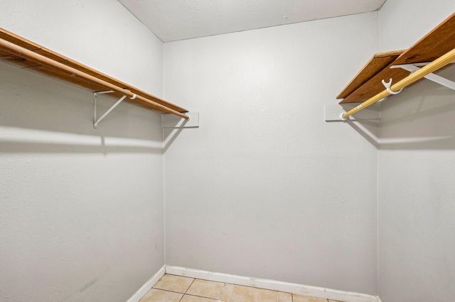4202 Townes Forest Road, Friendswood, TX 77546