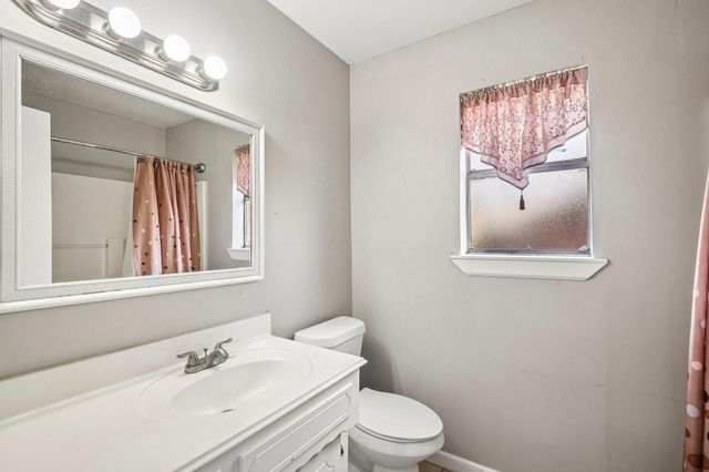 4202 Townes Forest Road, Friendswood, TX 77546