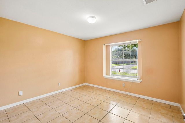 4202 Townes Forest Road, Friendswood, TX 77546