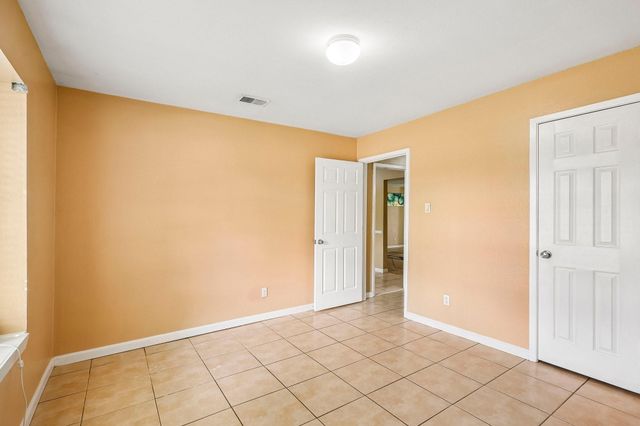 4202 Townes Forest Road, Friendswood, TX 77546