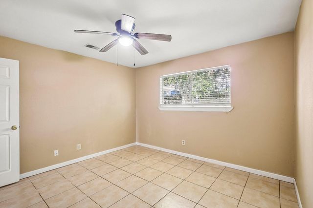 4202 Townes Forest Road, Friendswood, TX 77546