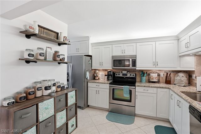 1140 Sarah Jean CIR C-205, Naples, FL 34110