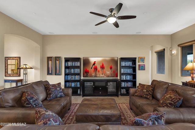 12505 N Faraway Wash Trail, Marana, AZ 85658