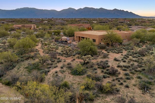 12505 N Faraway Wash Trail, Marana, AZ 85658