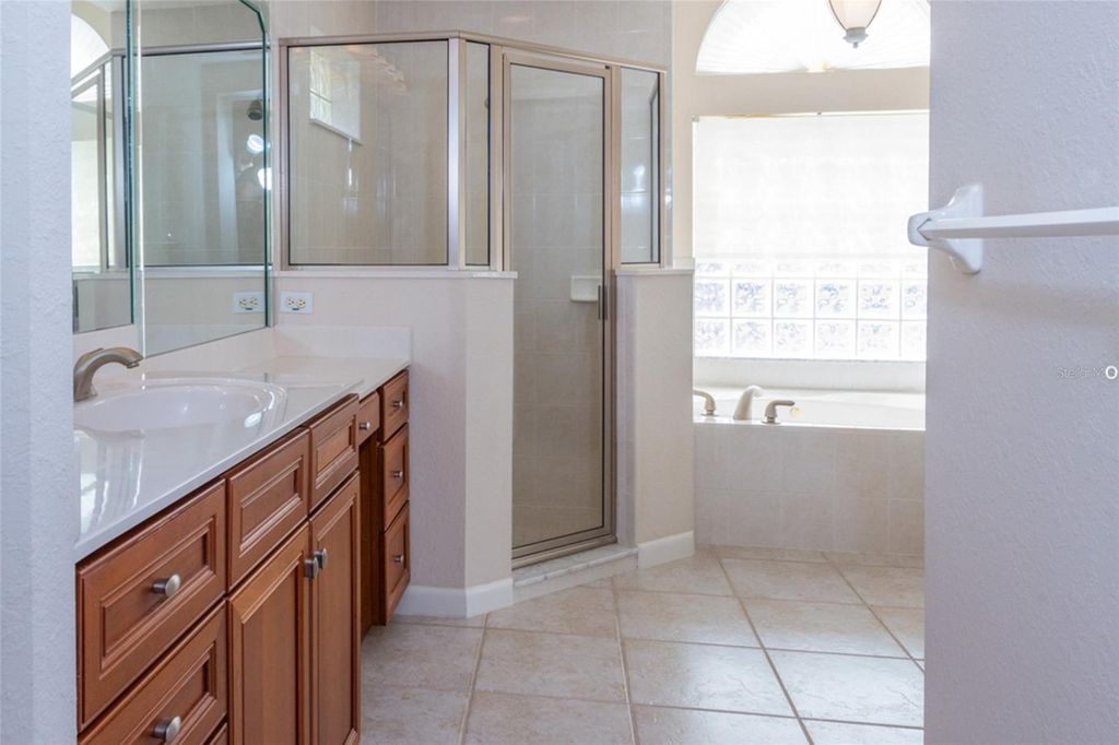 Image 22 of property listing at 21 CLAYMONT COURT S, Palm Coast, FL 32137