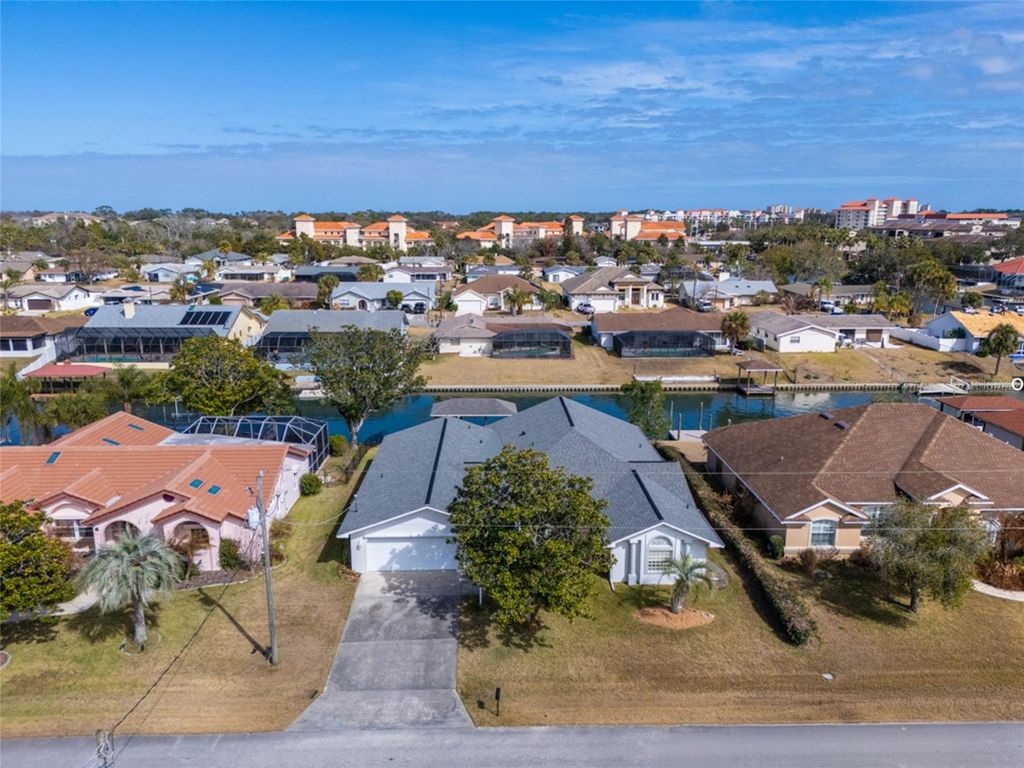 Image 49 of property listing at 21 CLAYMONT COURT S, Palm Coast, FL 32137