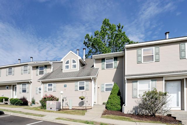 99 Boniface Drive 2D, Pine Bush, NY 12566