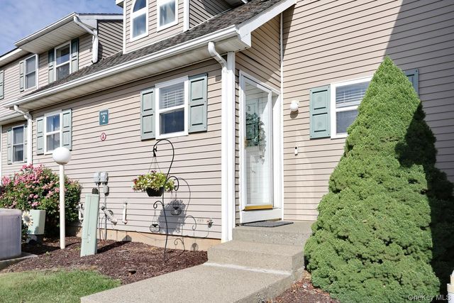 99 Boniface Drive 2D, Pine Bush, NY 12566