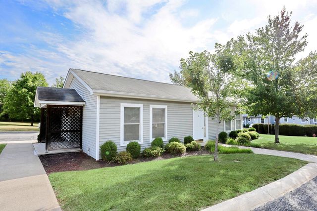 99 Boniface Drive 2D, Pine Bush, NY 12566