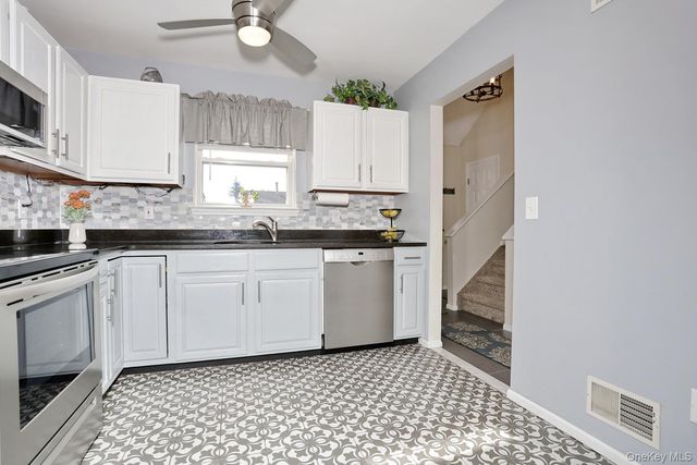 99 Boniface Drive 2D, Pine Bush, NY 12566