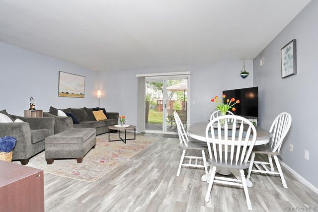 99 Boniface Drive 2D, Pine Bush, NY 12566
