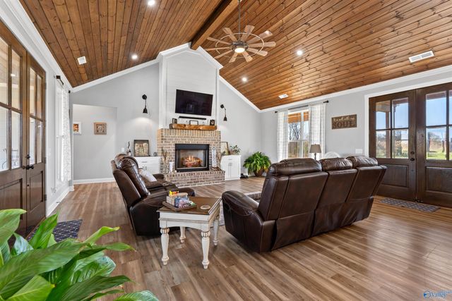 1755 Feemster Gap Road, Guntersville, AL 35976