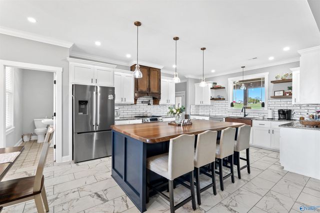 1755 Feemster Gap Road, Guntersville, AL 35976