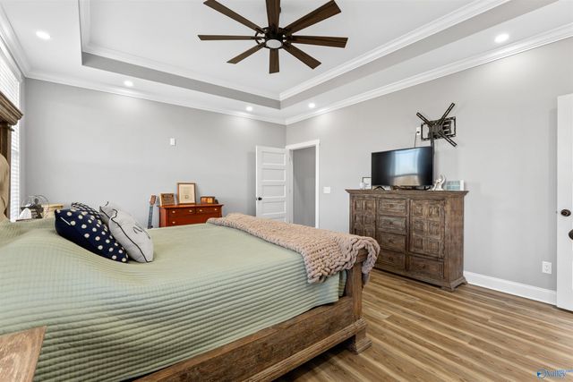 1755 Feemster Gap Road, Guntersville, AL 35976