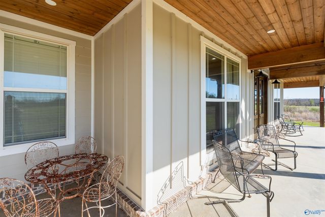 1755 Feemster Gap Road, Guntersville, AL 35976