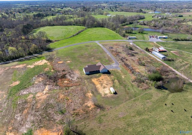 1755 Feemster Gap Road, Guntersville, AL 35976