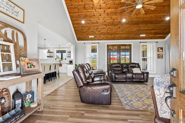 1755 Feemster Gap Road, Guntersville, AL 35976