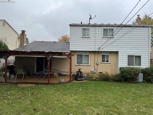 5011 Thorncroft Avenue, Royal Oak, MI 48073