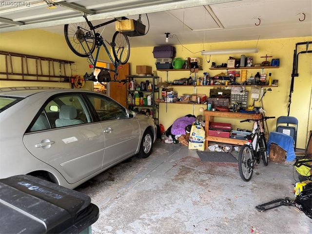 5011 Thorncroft Avenue, Royal Oak, MI 48073