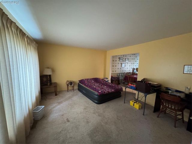 5011 Thorncroft Avenue, Royal Oak, MI 48073