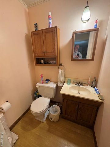 5011 Thorncroft Avenue, Royal Oak, MI 48073