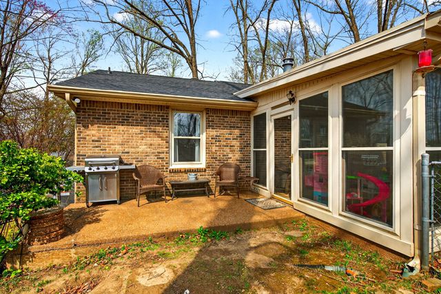 4004 S Breckenridge Ct, Springfield, TN 37172