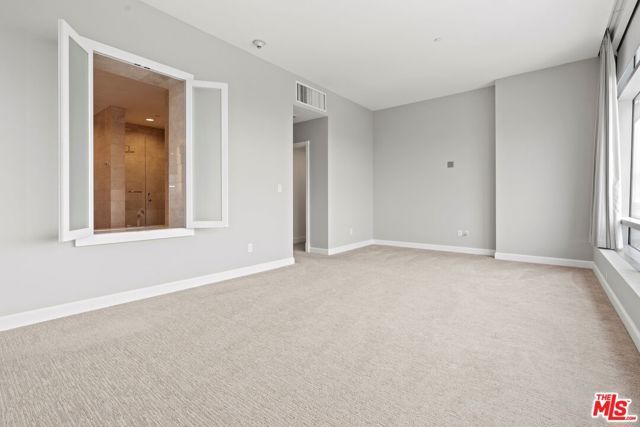 900 W Olympic Boulevard 28B, Los Angeles, CA 90015