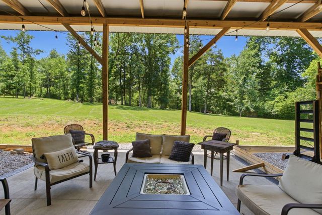 3776 Kentucky 790, Bronston, KY 42518