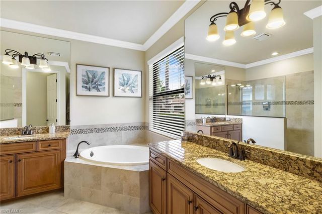 28522 Westmeath CT, Bonita Springs, FL 34135