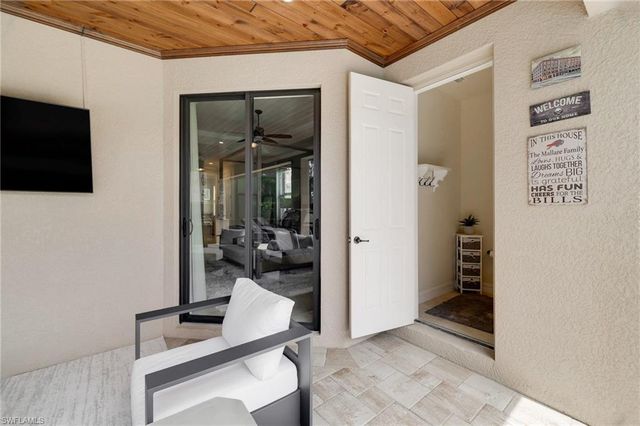 28522 Westmeath CT, Bonita Springs, FL 34135